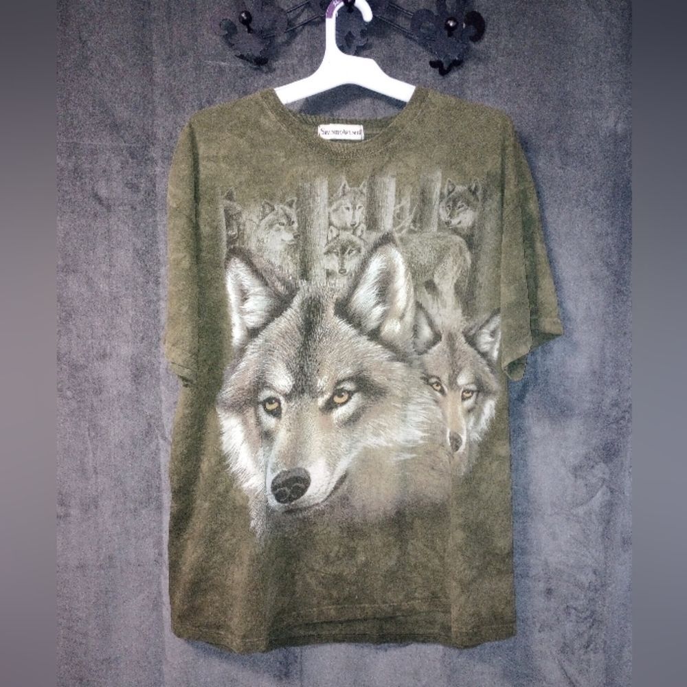 Seventh Avenue The Mountain Vintage Wolf T Shirt Size XL P2P 25 in